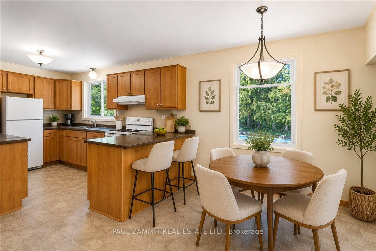 56 Coral Harbour Crescent photo 10