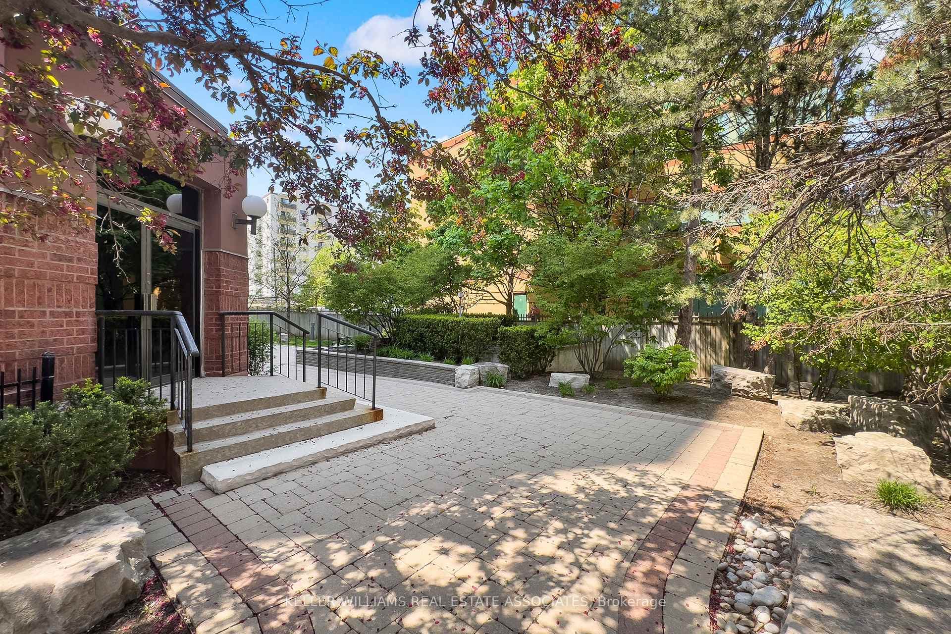 25 Fairview Road Unit 211 photo 36
