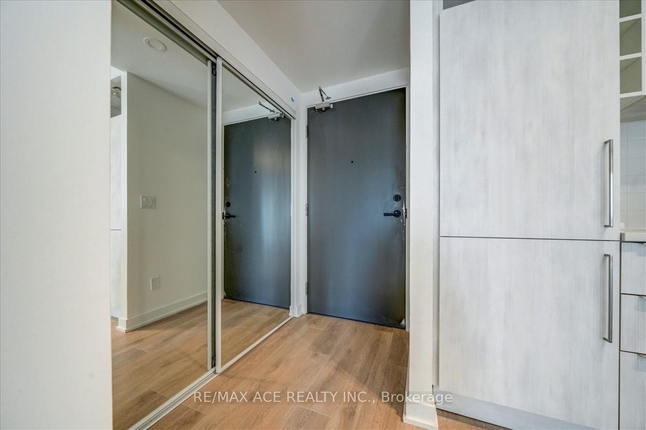 2033 Kennedy Road Unit 1008 photo 5