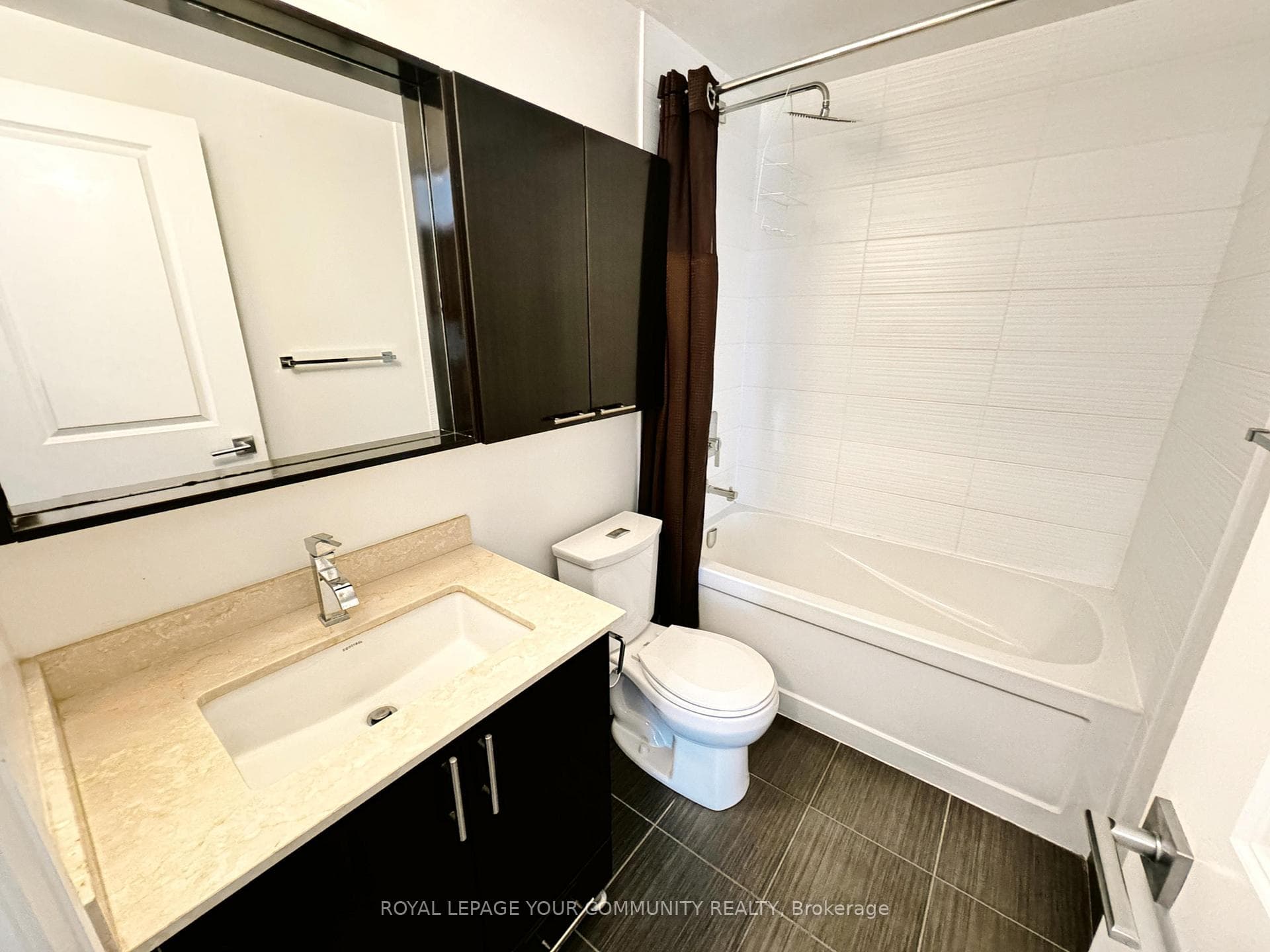 7165 Yonge Street Unit 1806 photo 6