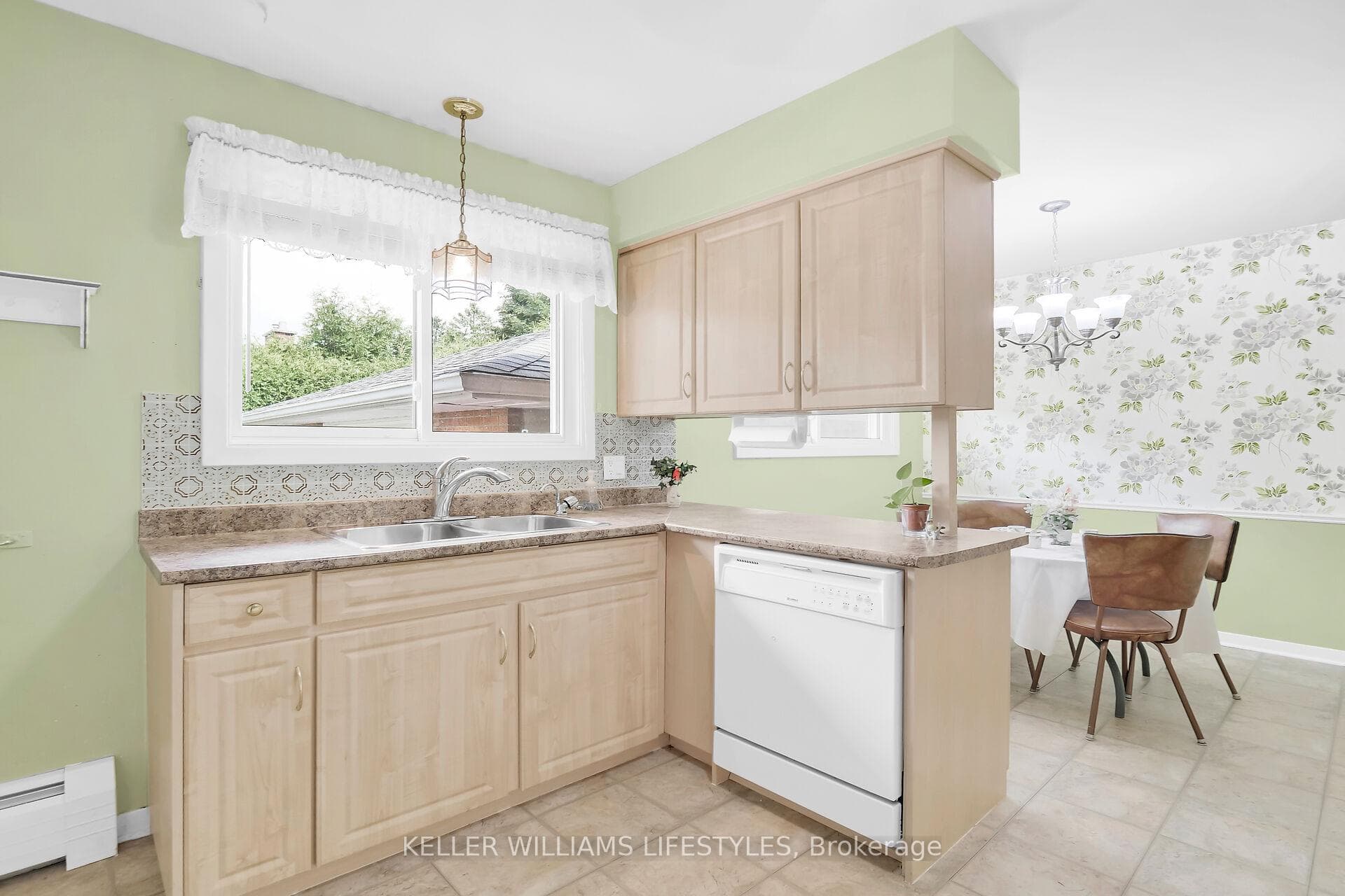 1569 Dale Street photo 12