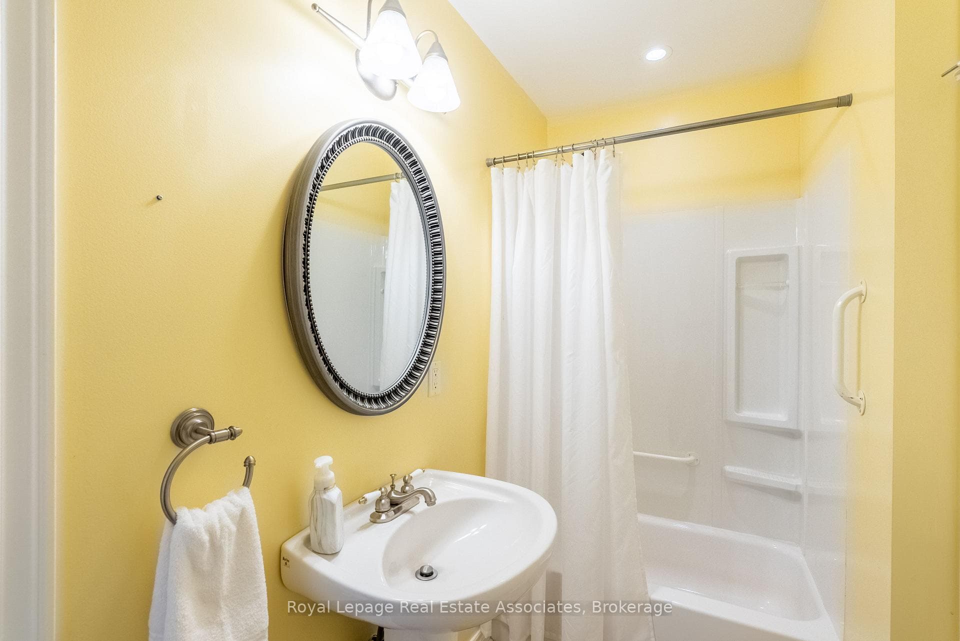 196 Circle Road photo 25
