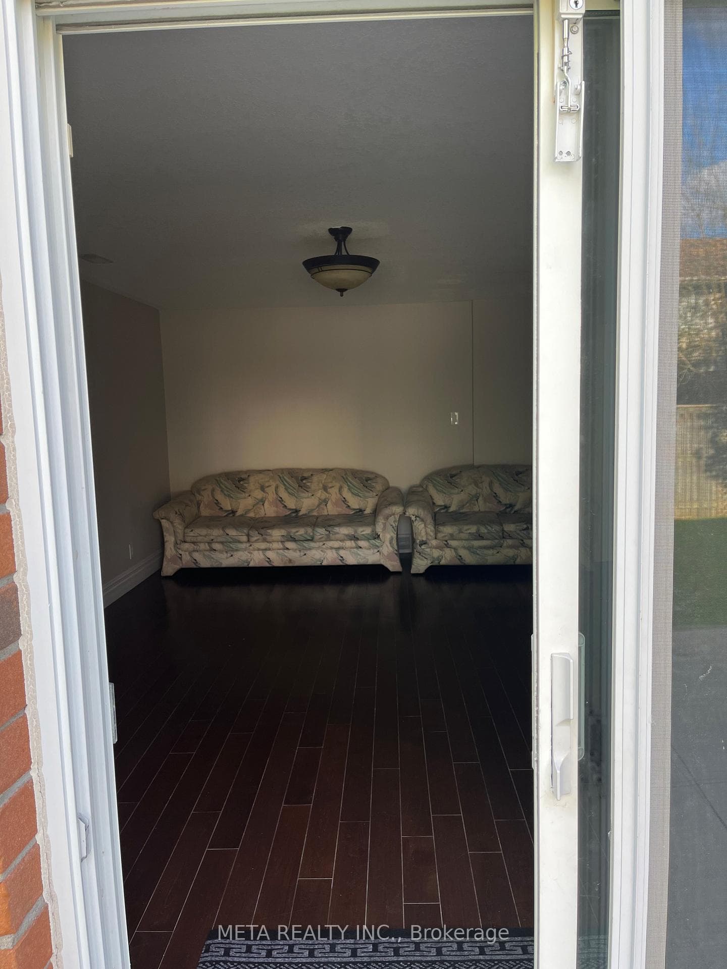 90 PENELOPE Drive photo 4