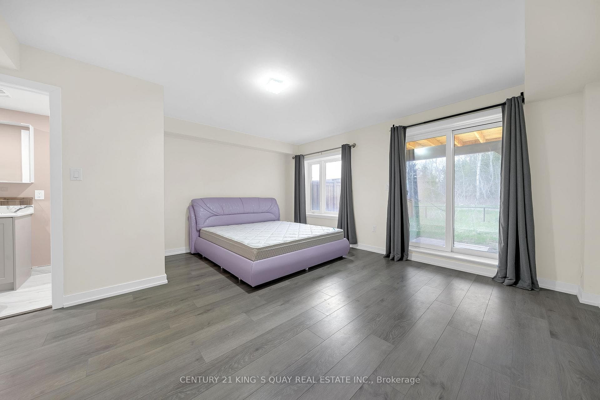 250 Finch Avenue Unit 33 photo 7