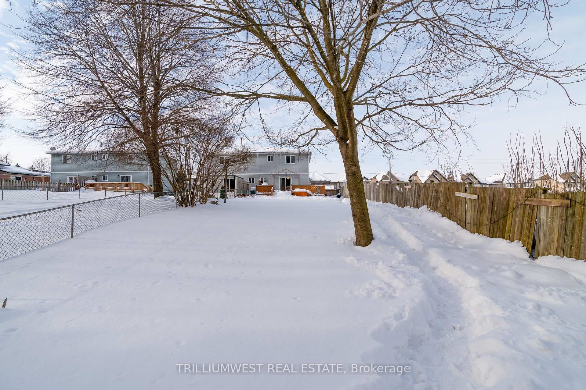 91 Catherine Street photo 32