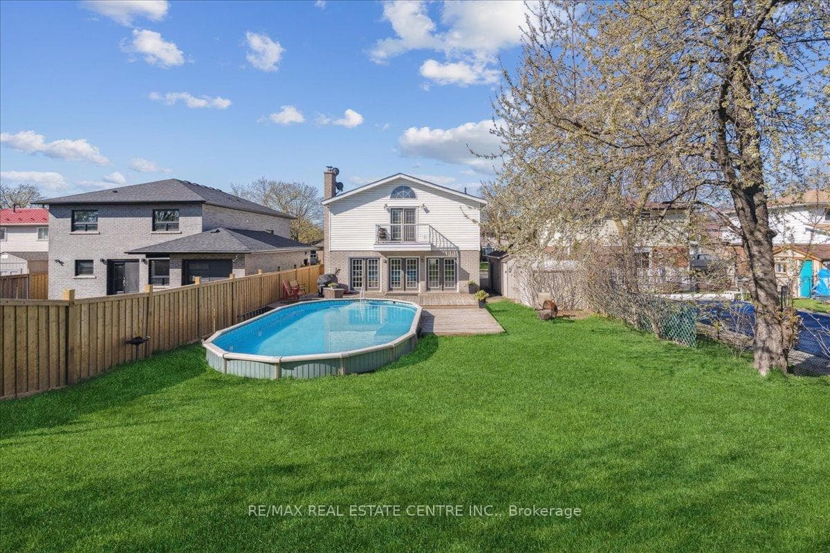 237 ARCHDEKIN Drive photo 38