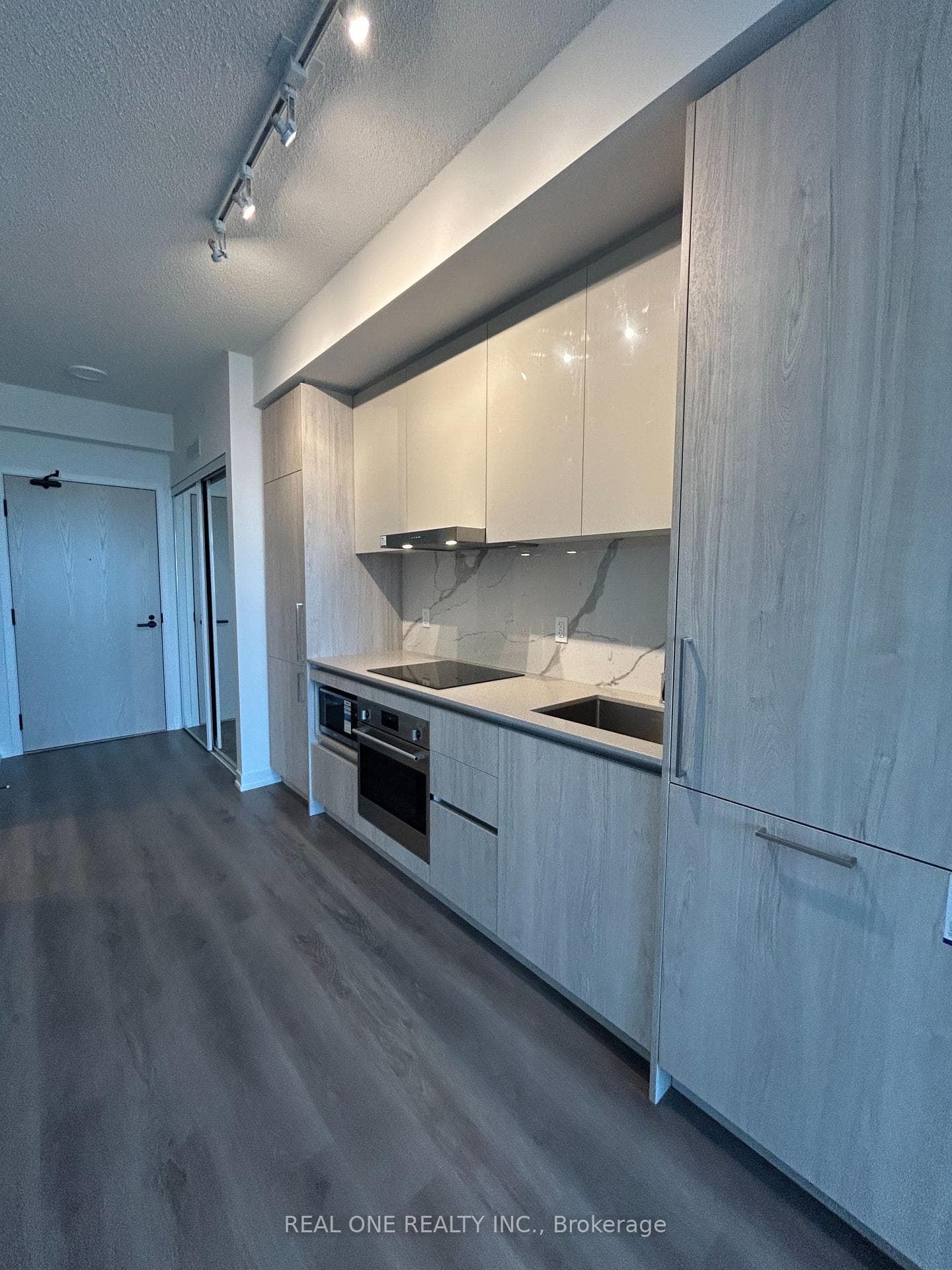 225 Commerce Street Unit 3105 photo 23