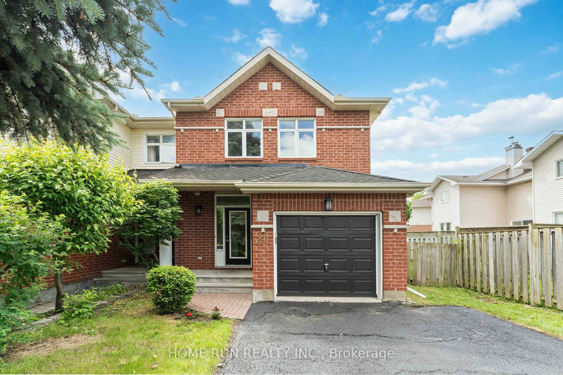 20 Redding Way photo 1
