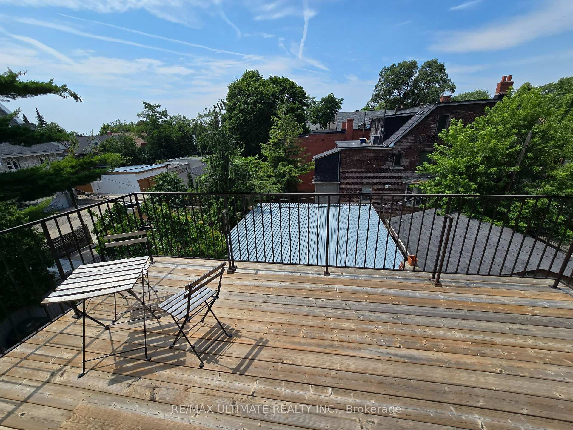 394 Sunnyside Avenue Unit 4 photo 8