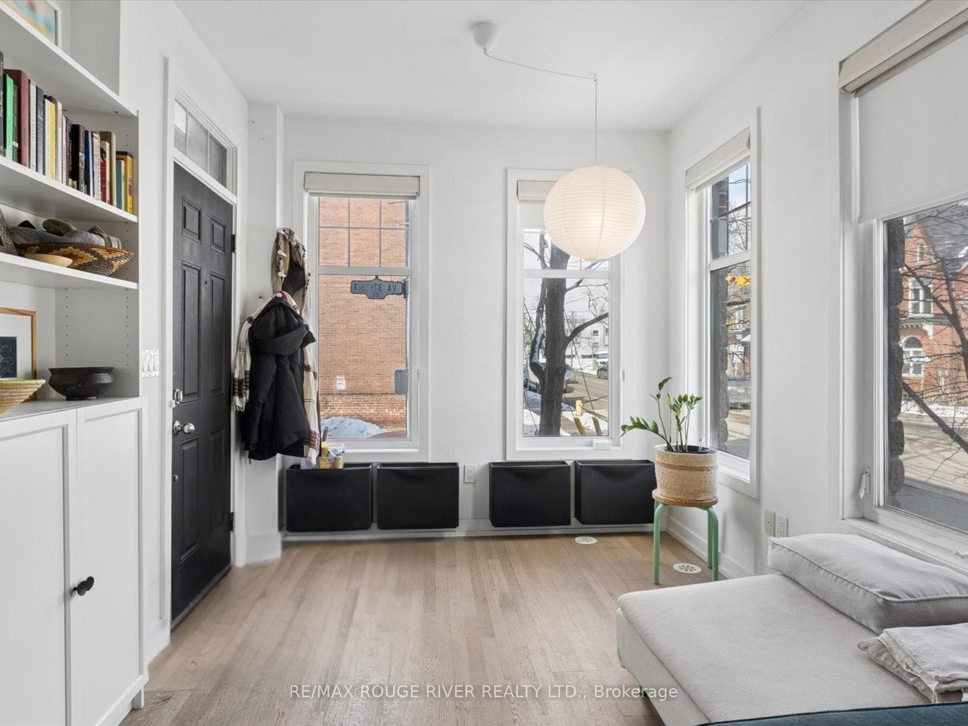 150 Broadview Avenue Unit TH 1 photo 4