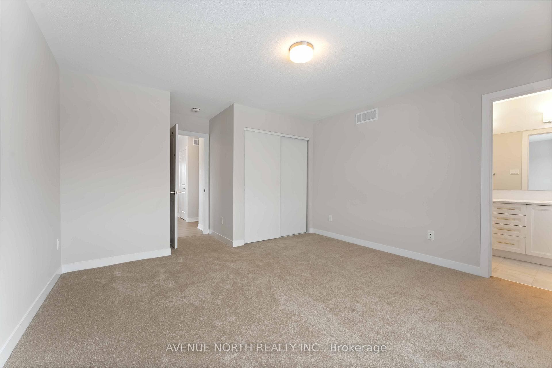 364 Les Emmerson Drive photo 15
