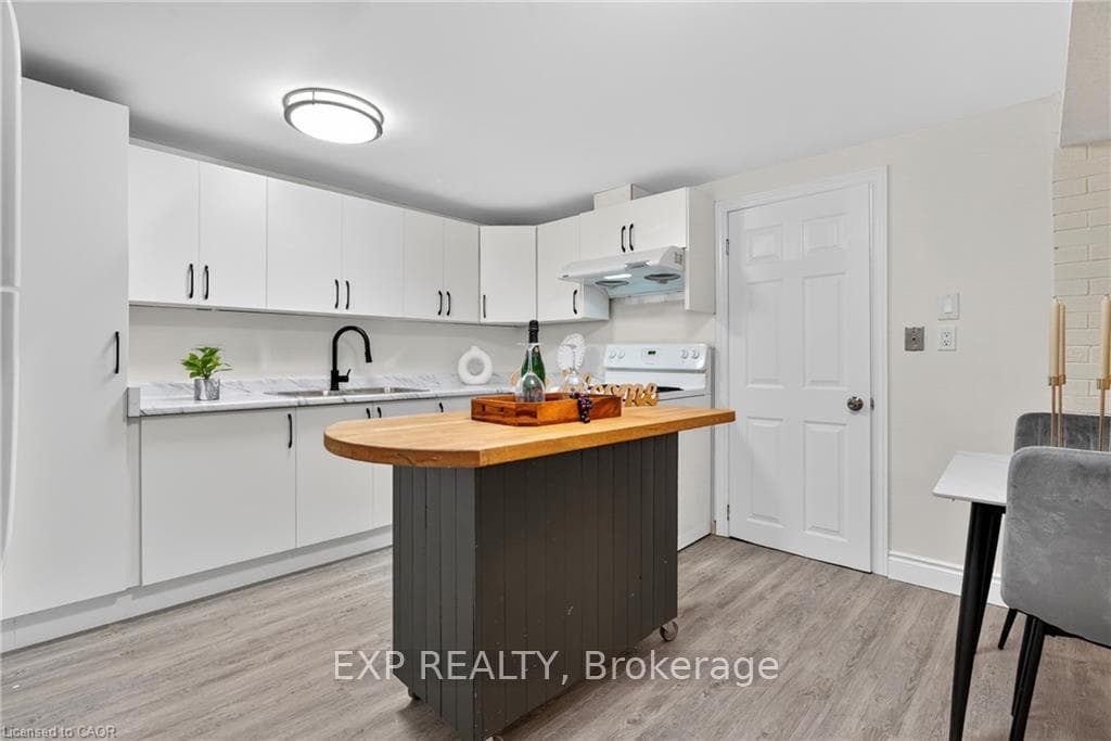 146 Appalachian Crescent photo 6
