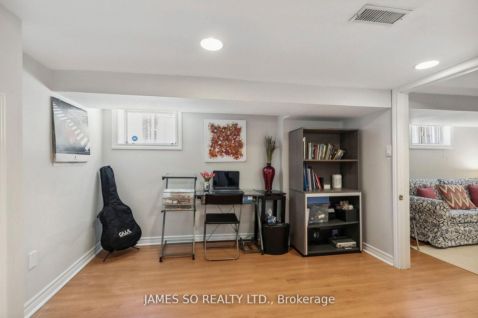 112 Woodmount Avenue photo 18