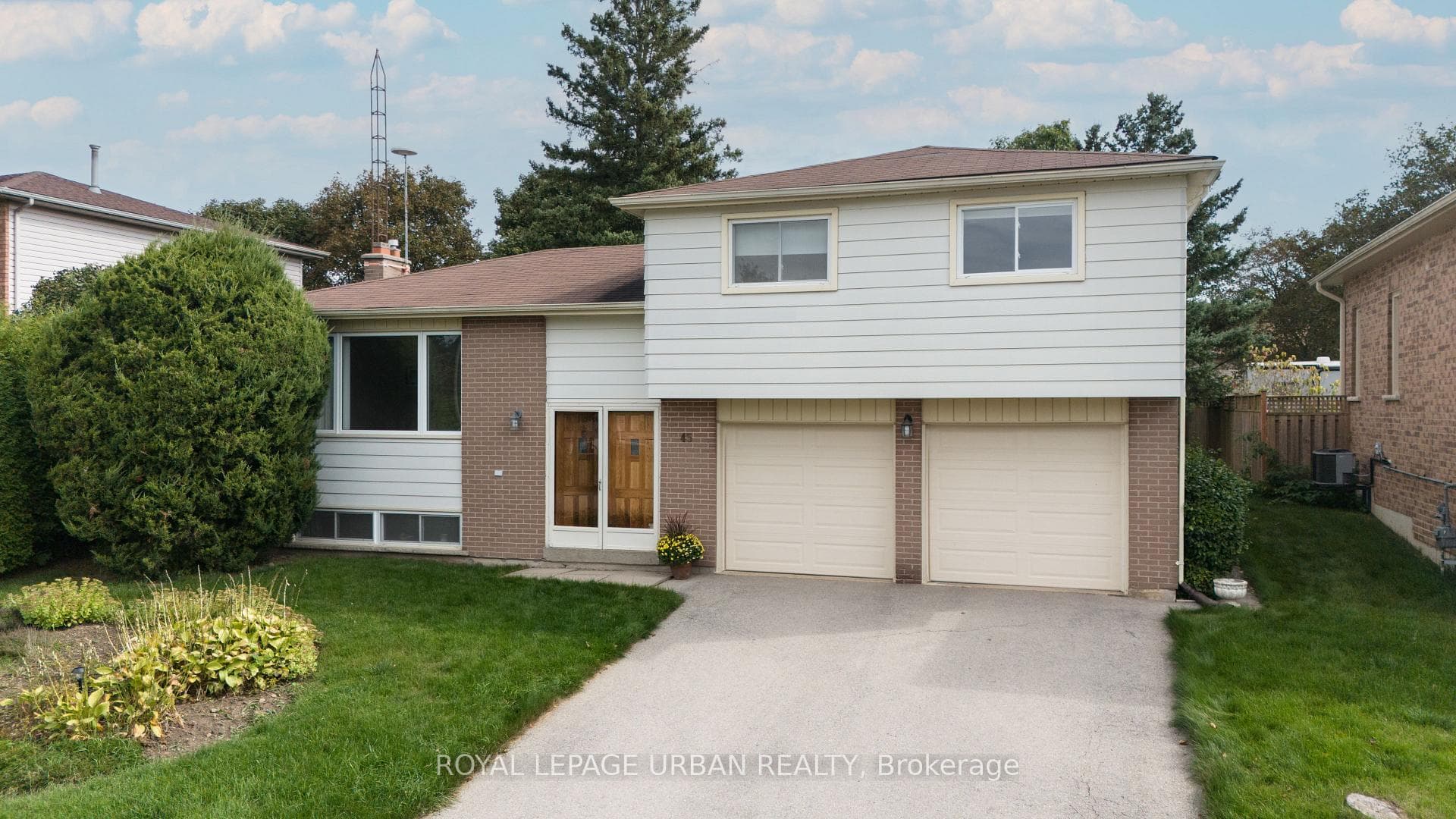 45 Erindale Drive photo 2