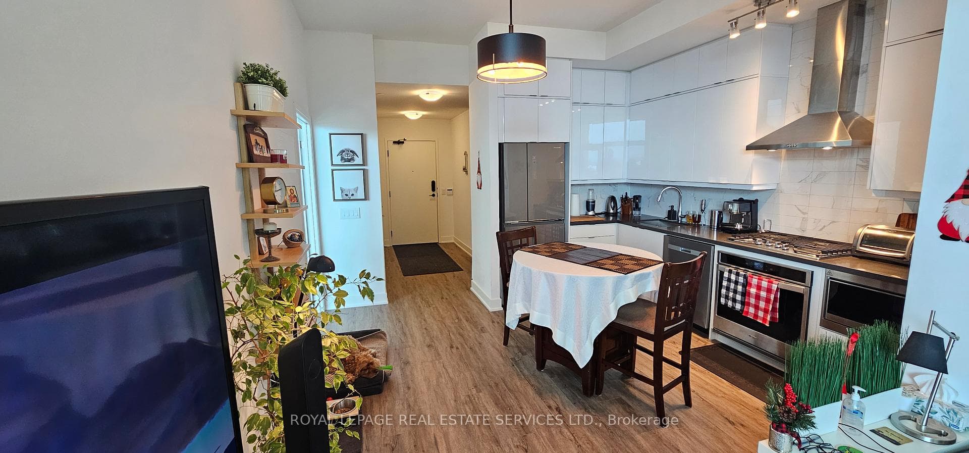 Kitchen and dining room