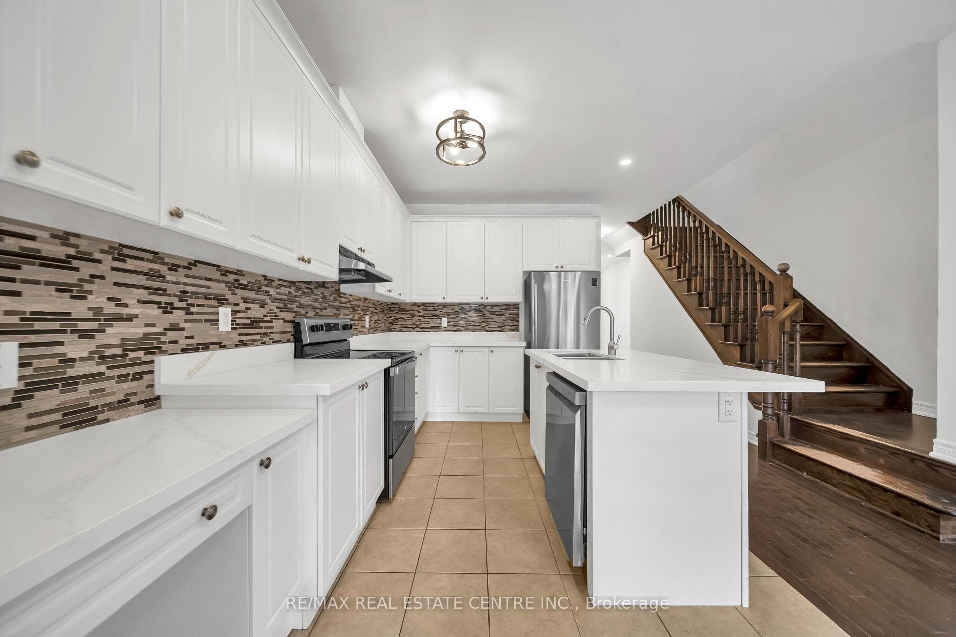 8 Munch Place photo 26