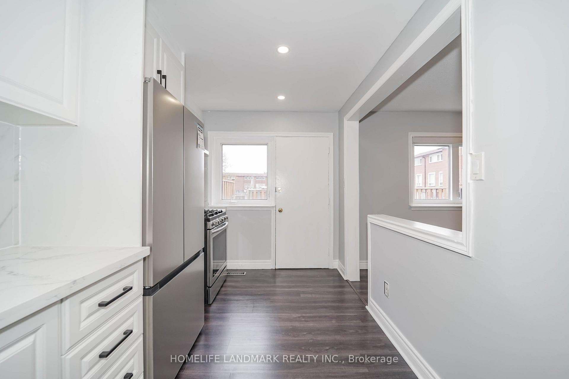 6452 Finch Avenue Unit 147 photo 9
