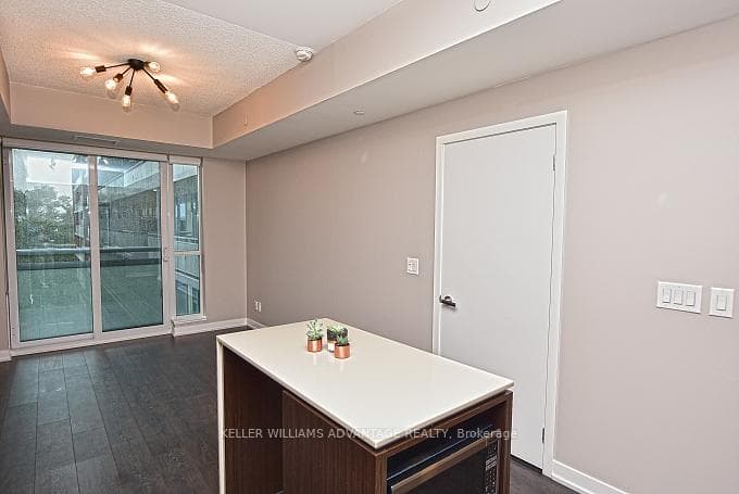 1830 Bloor Street Unit 639 photo 9