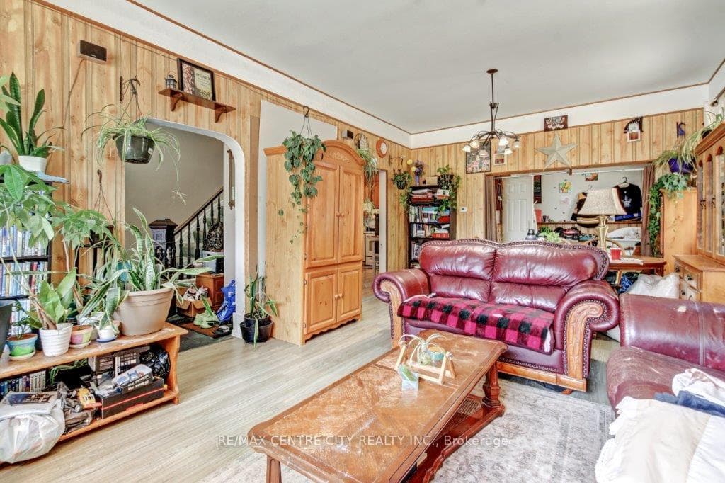 278 Ross Street photo 5