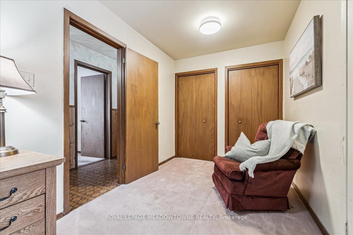 4711 Watson Road photo 17