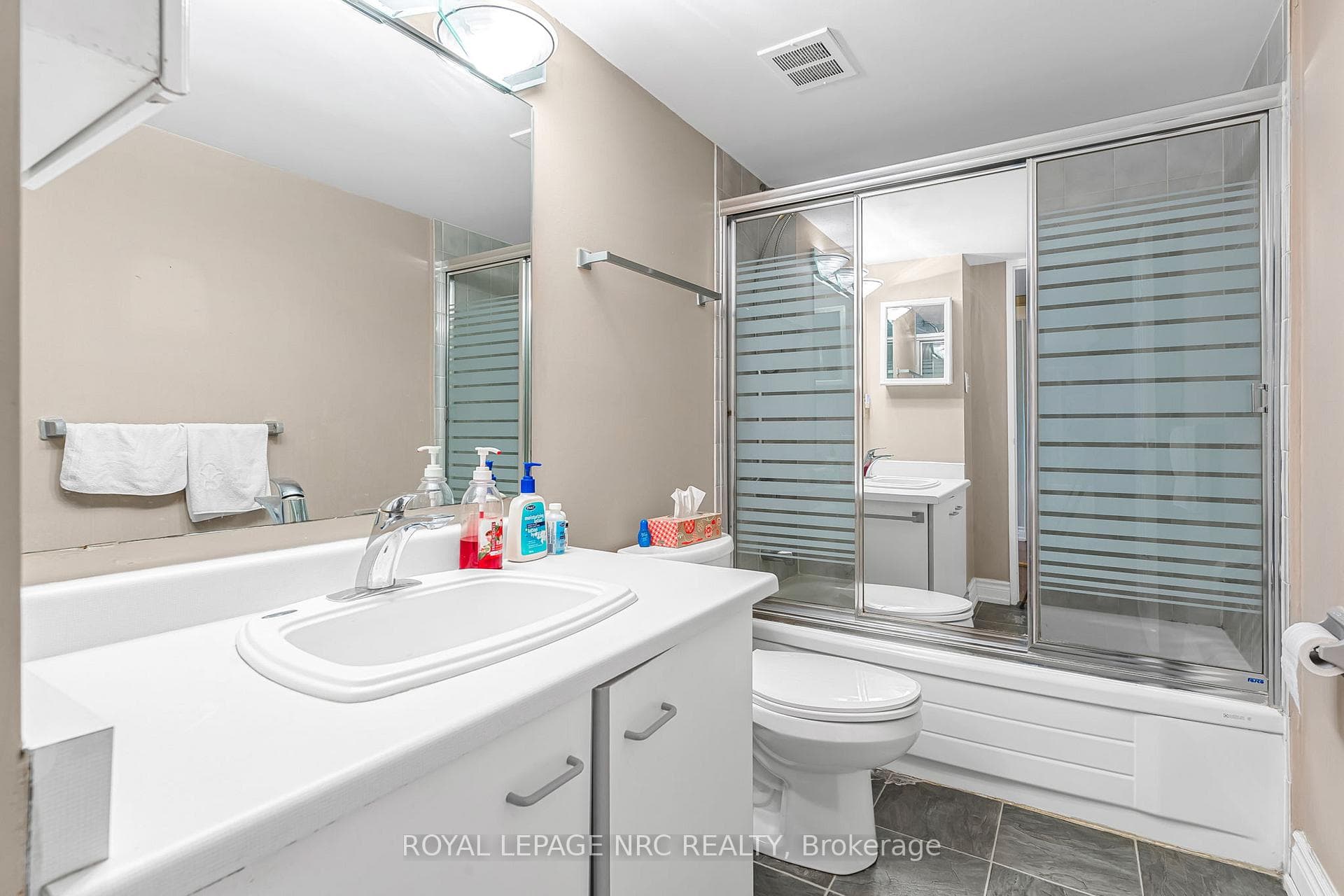 4 piece bathroom