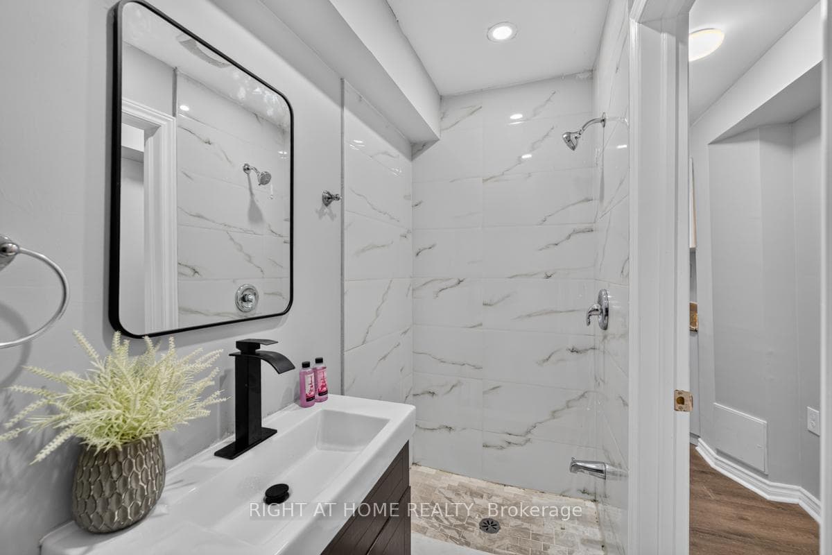 101 Wilmont Court photo 43