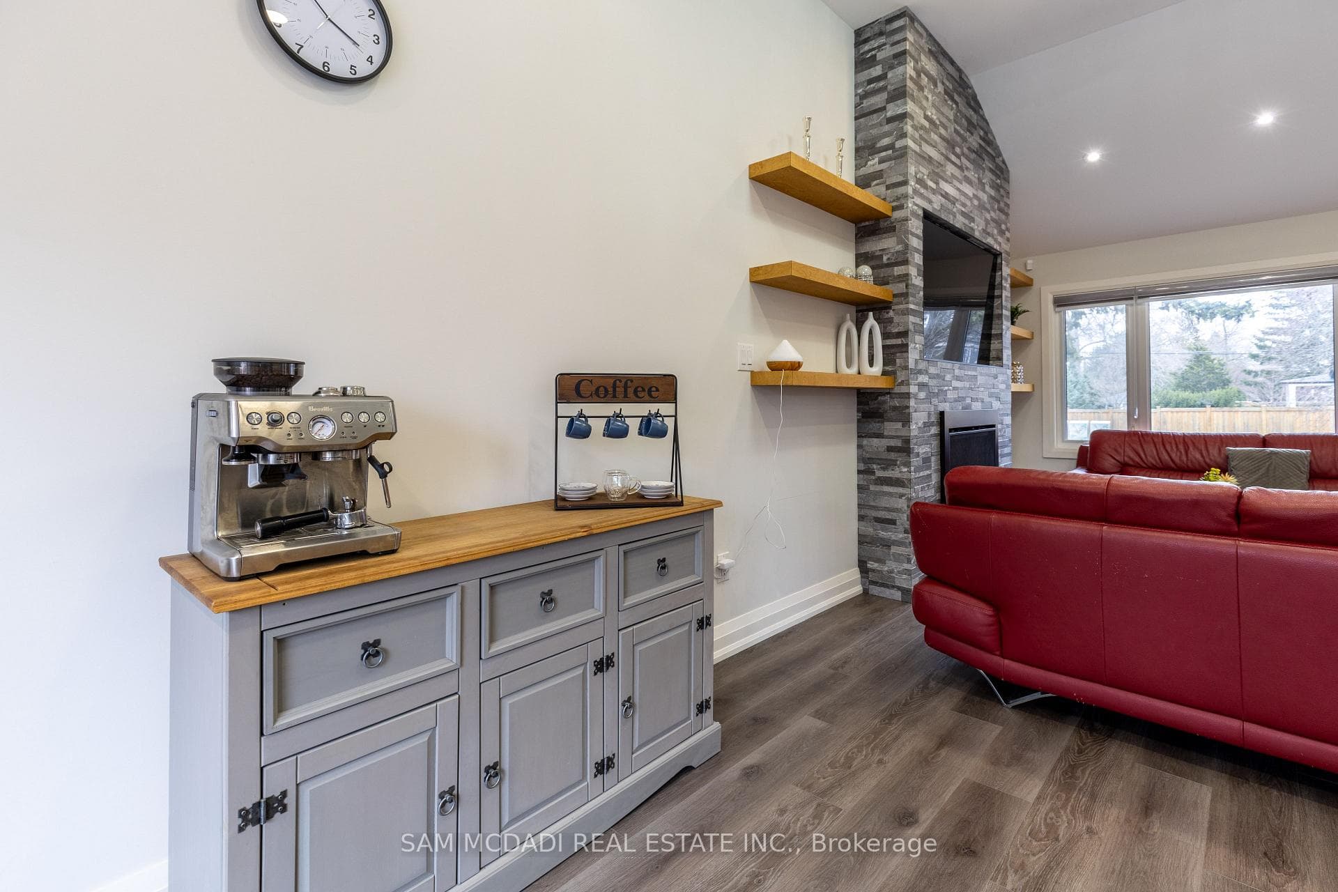 463 Rebecca Street photo 11