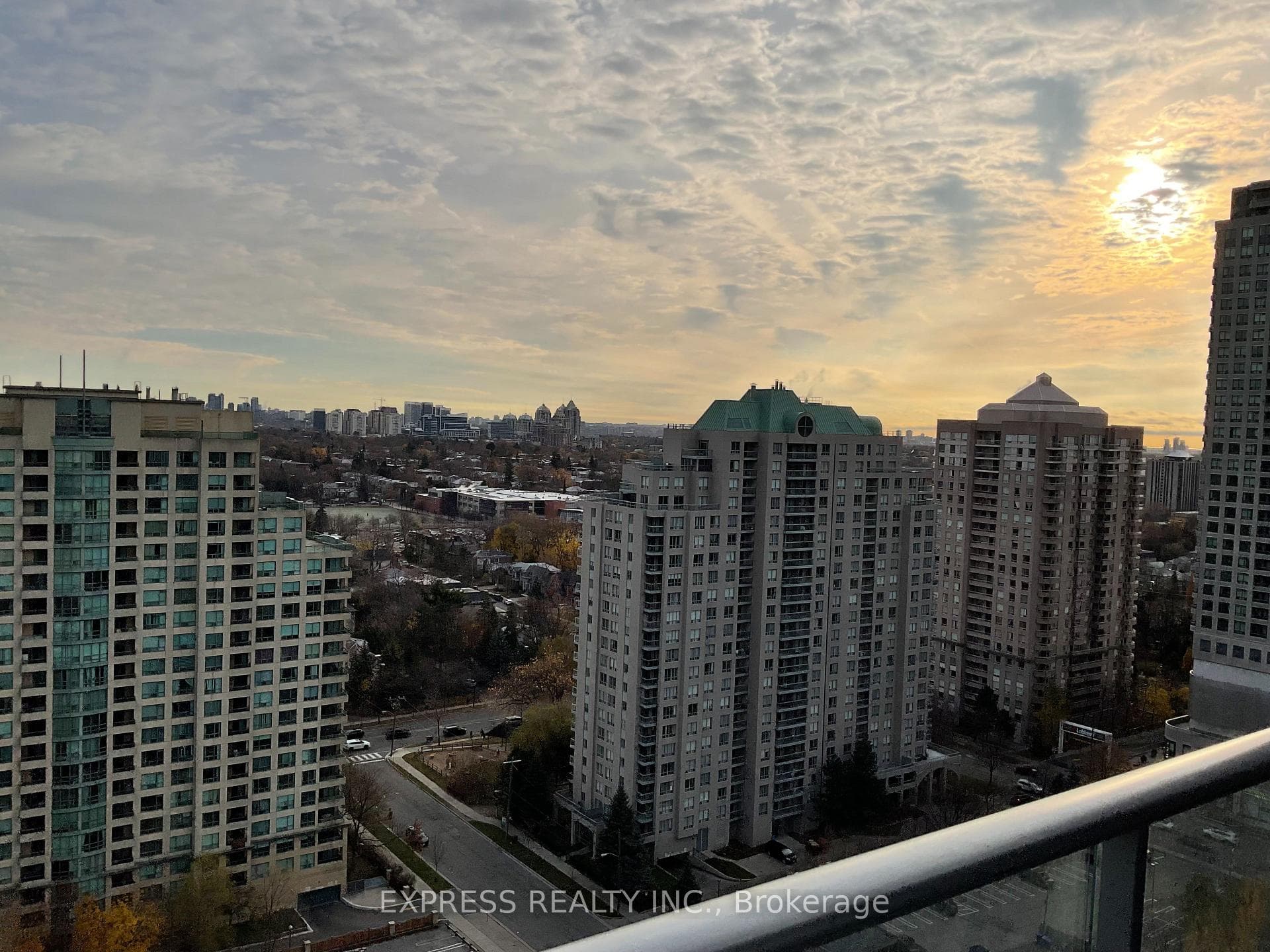 5180 Yonge Street Unit 1707 photo 25