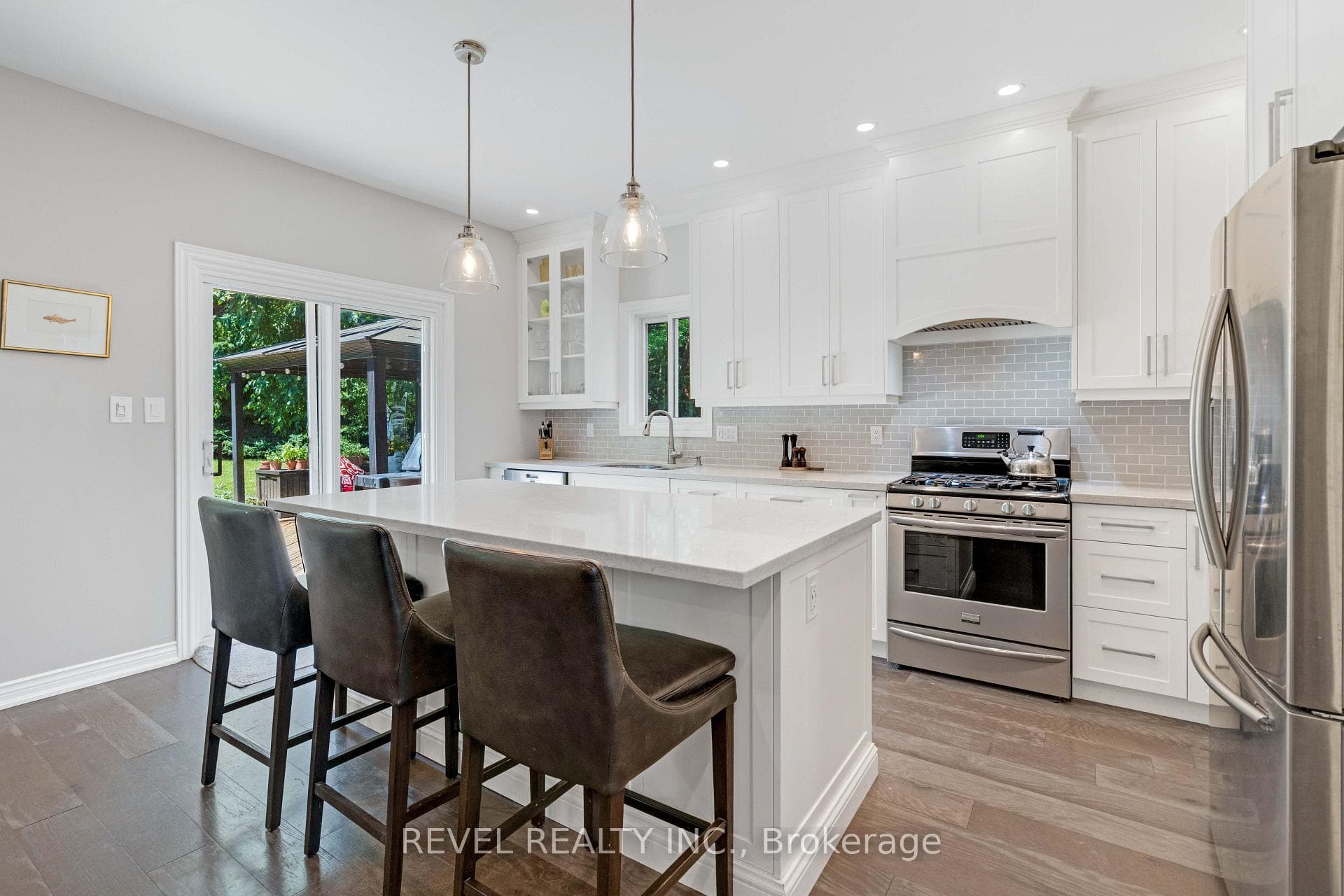 83 Depeuter Crescent photo 10