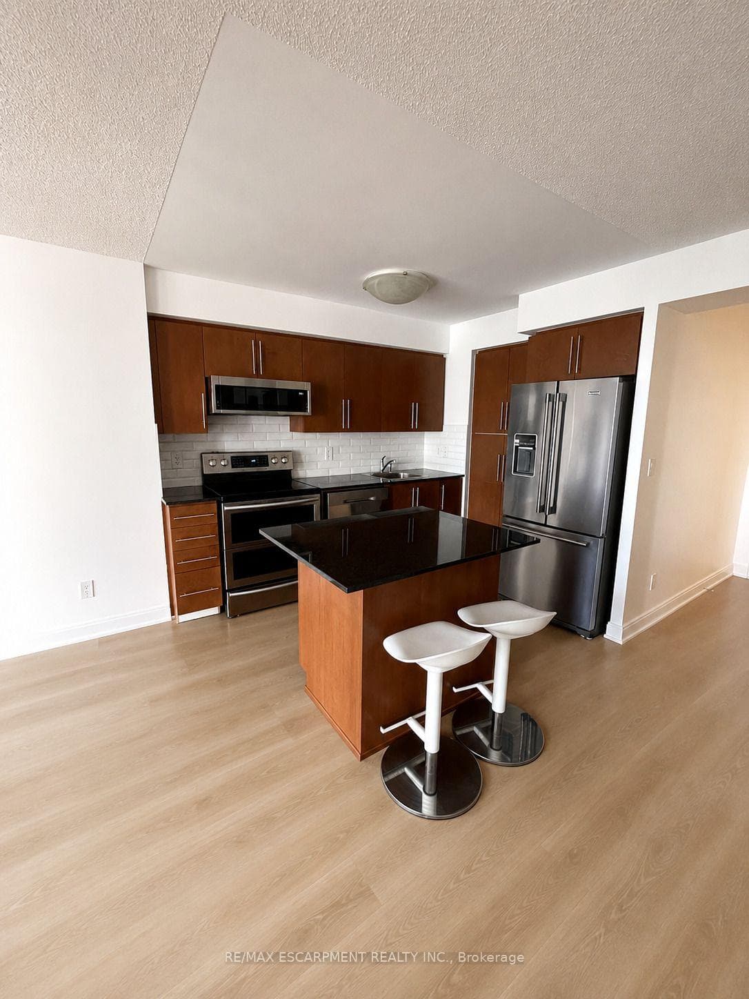330 Burnhamthorpe Road Unit 708 photo 7