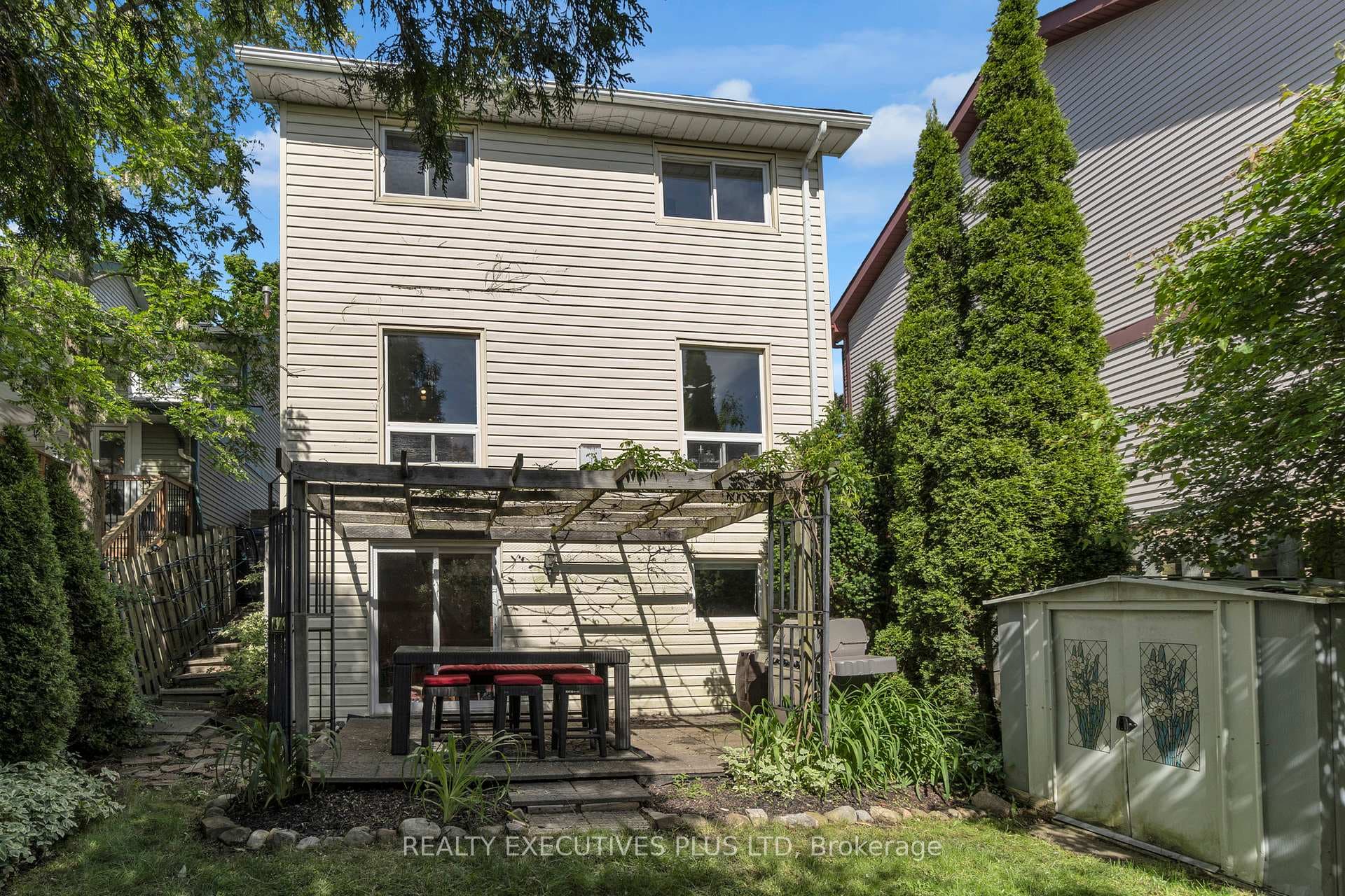 50 Sutter Avenue photo 37