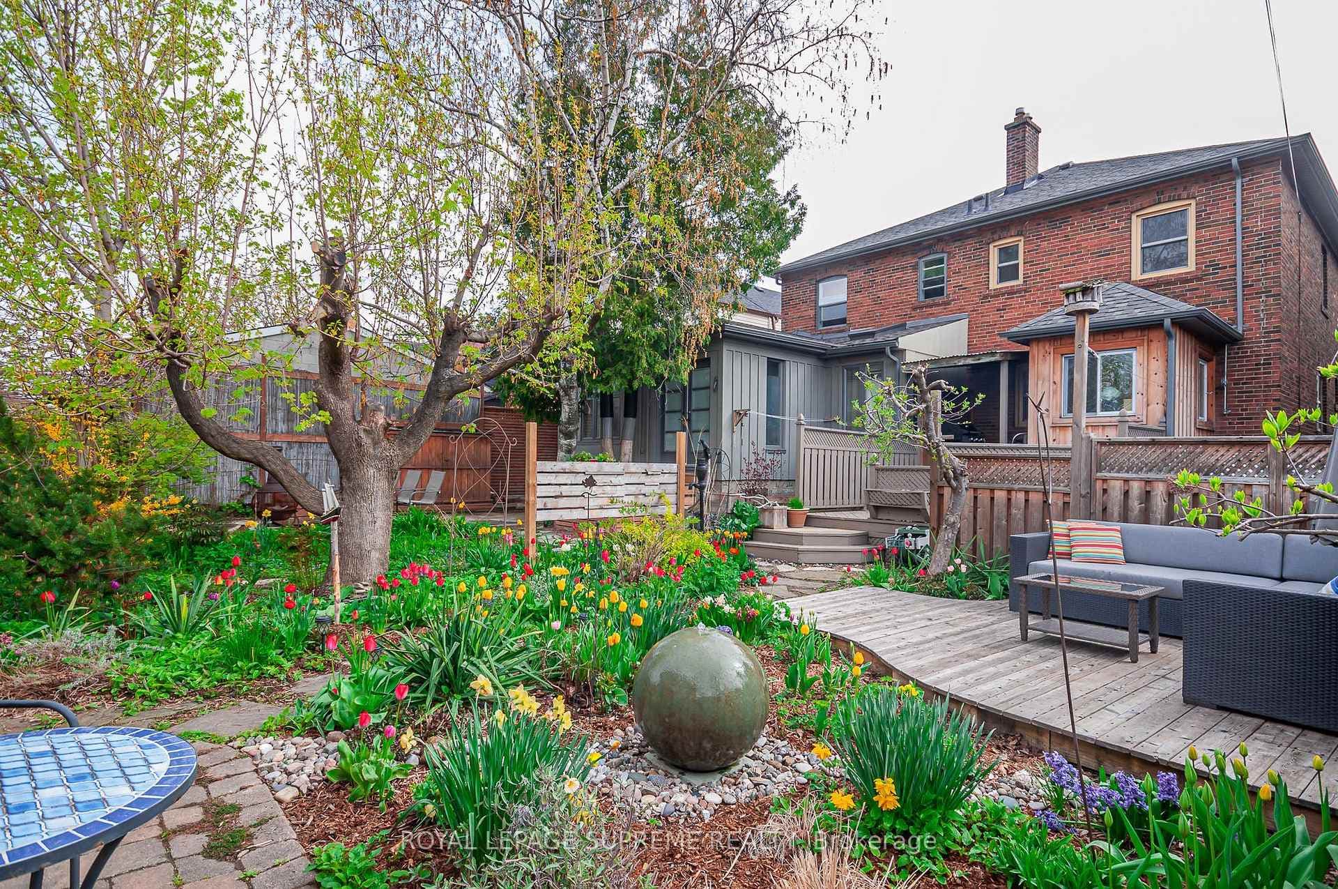 84 Fairbank Avenue photo 36