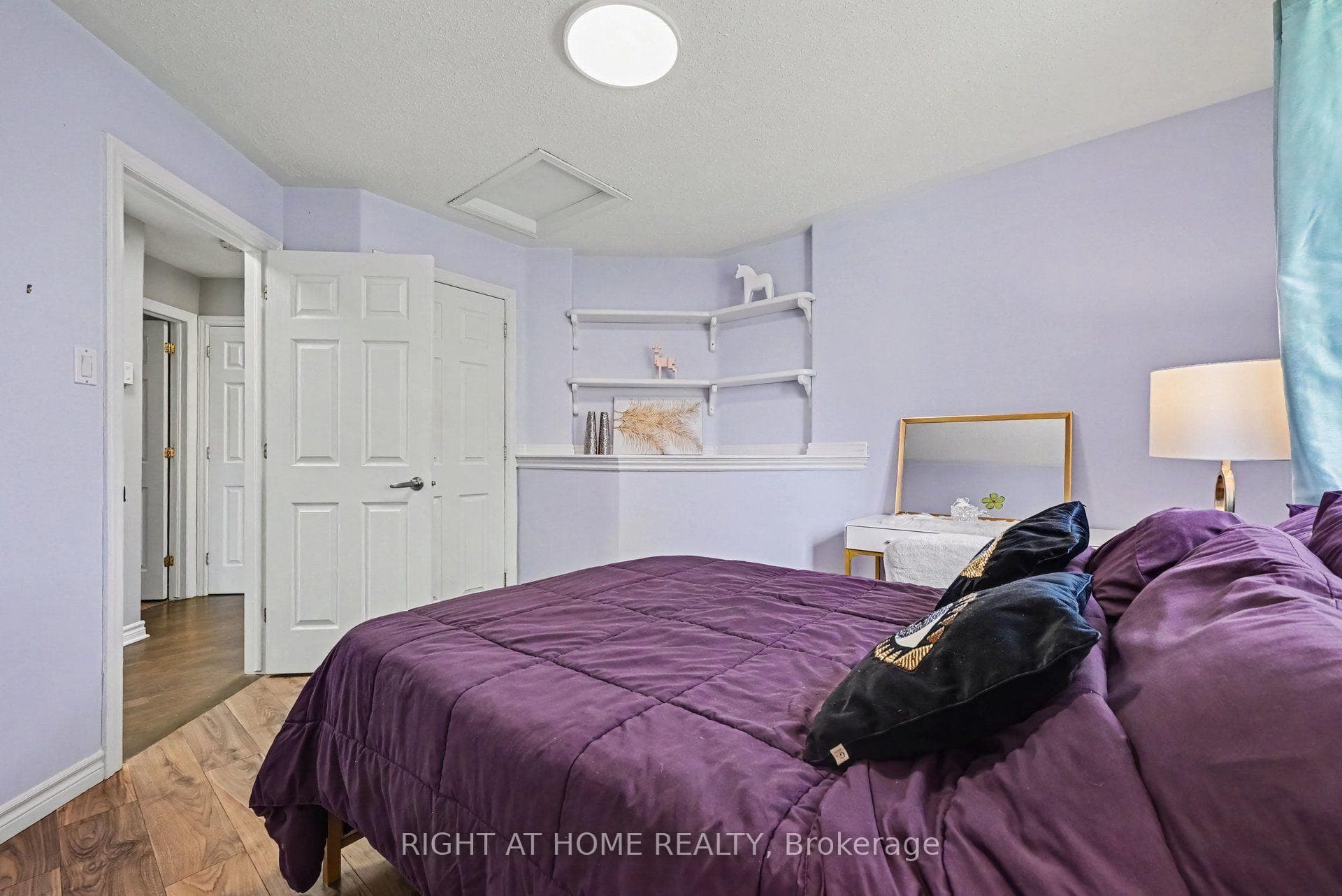 1588 Scottanne Street photo 17