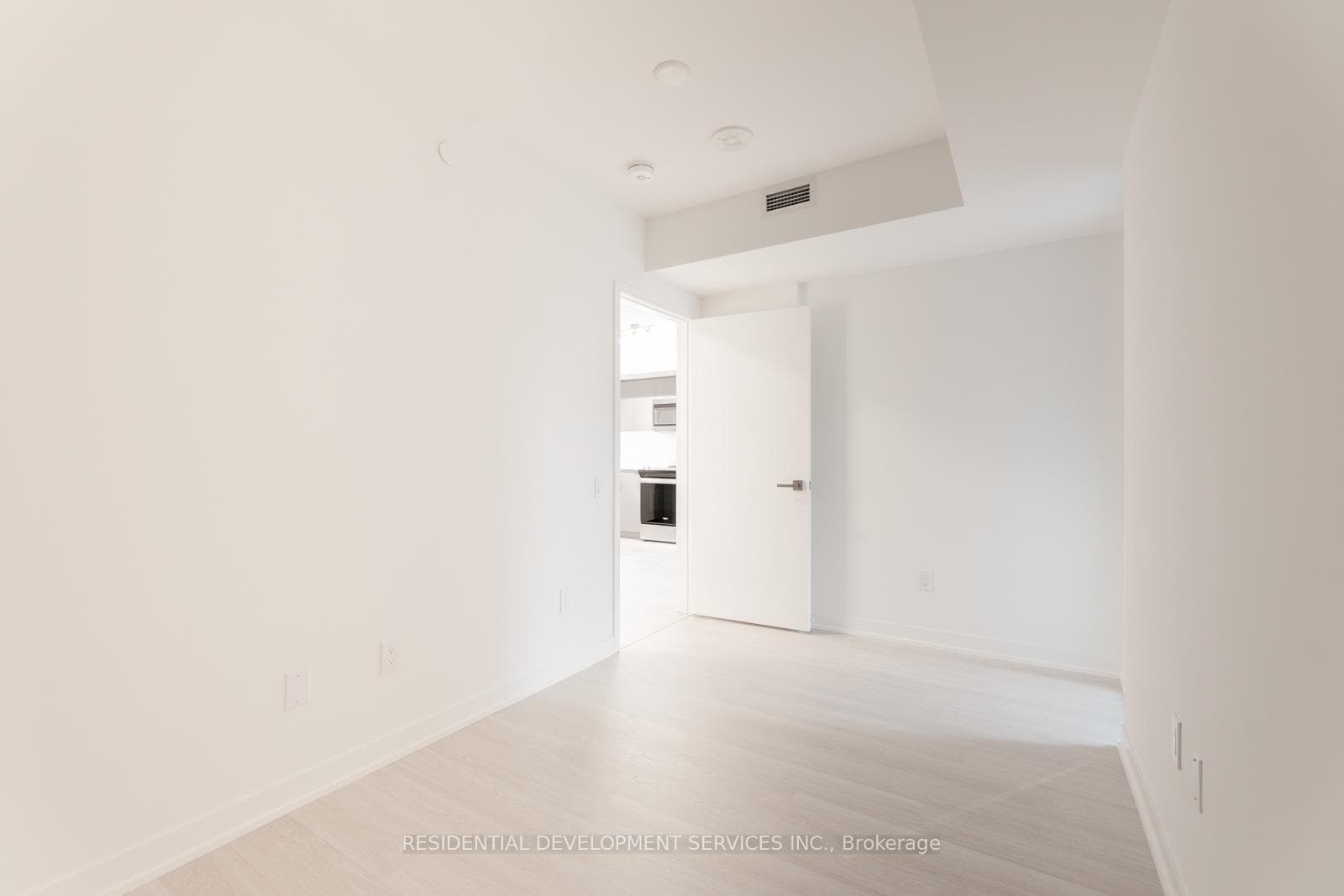 500 Wilson Avenue Unit 442 photo 8