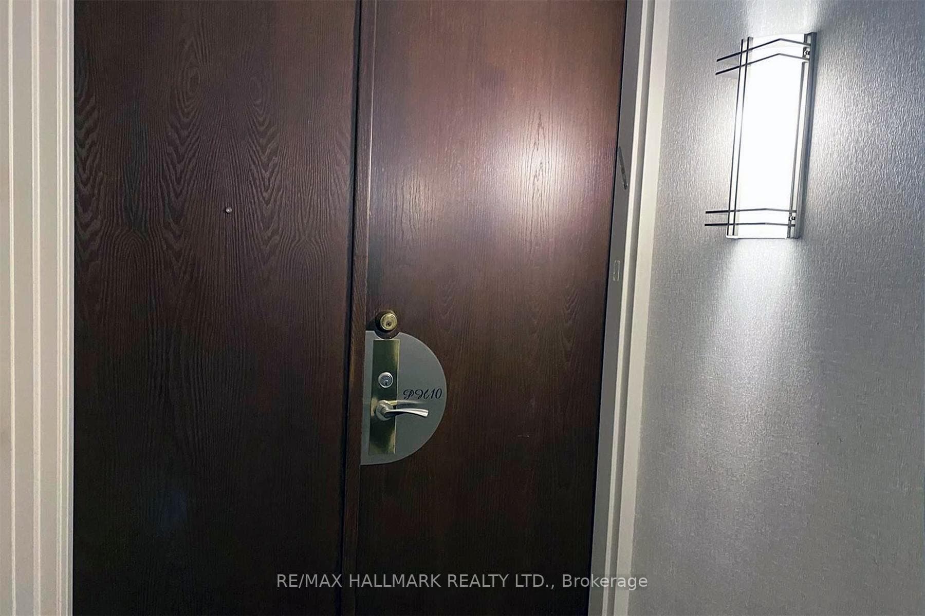 447 Walmer Road Unit Ph10 photo 4