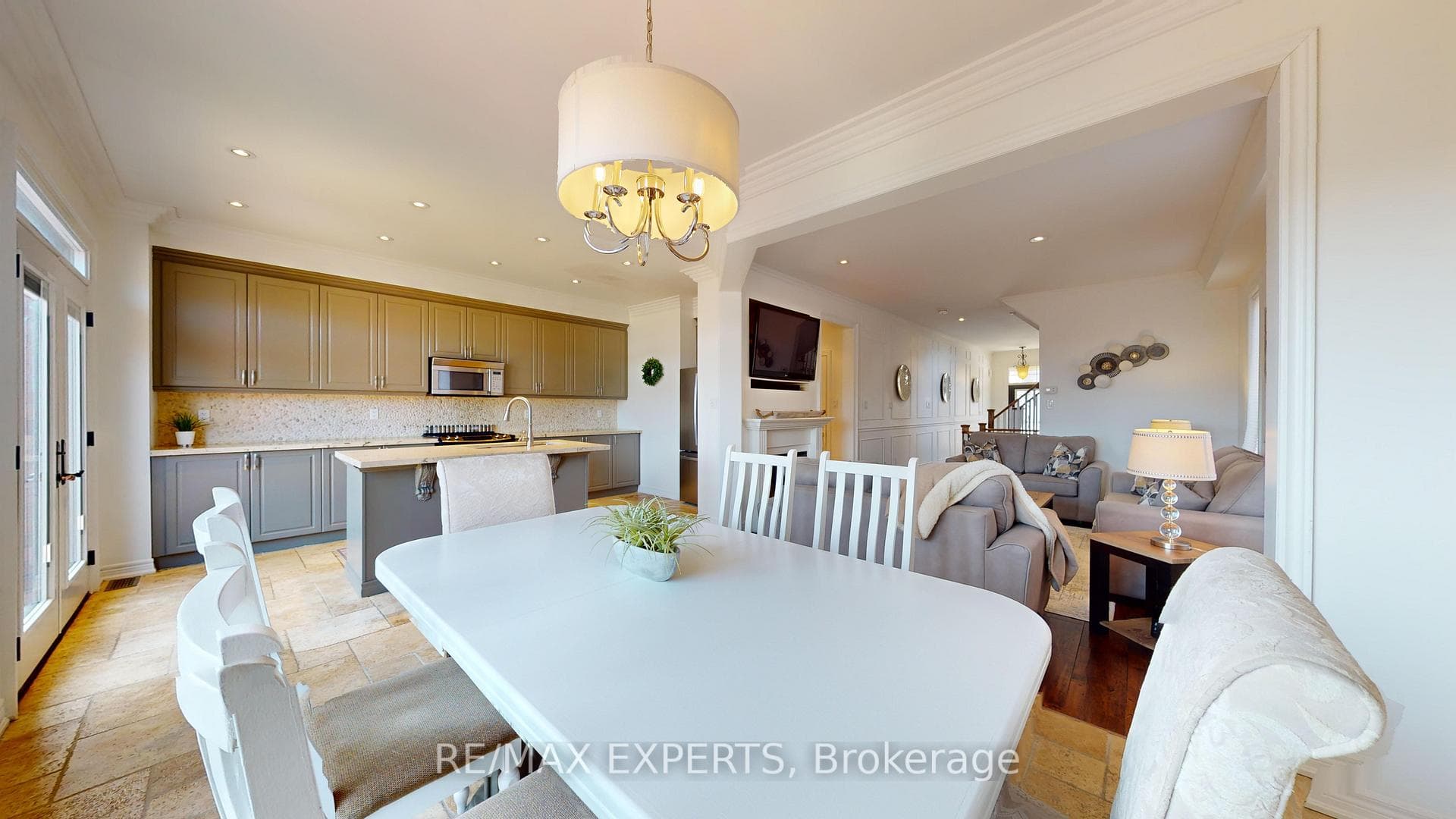 46 Begonia Crescent photo 11