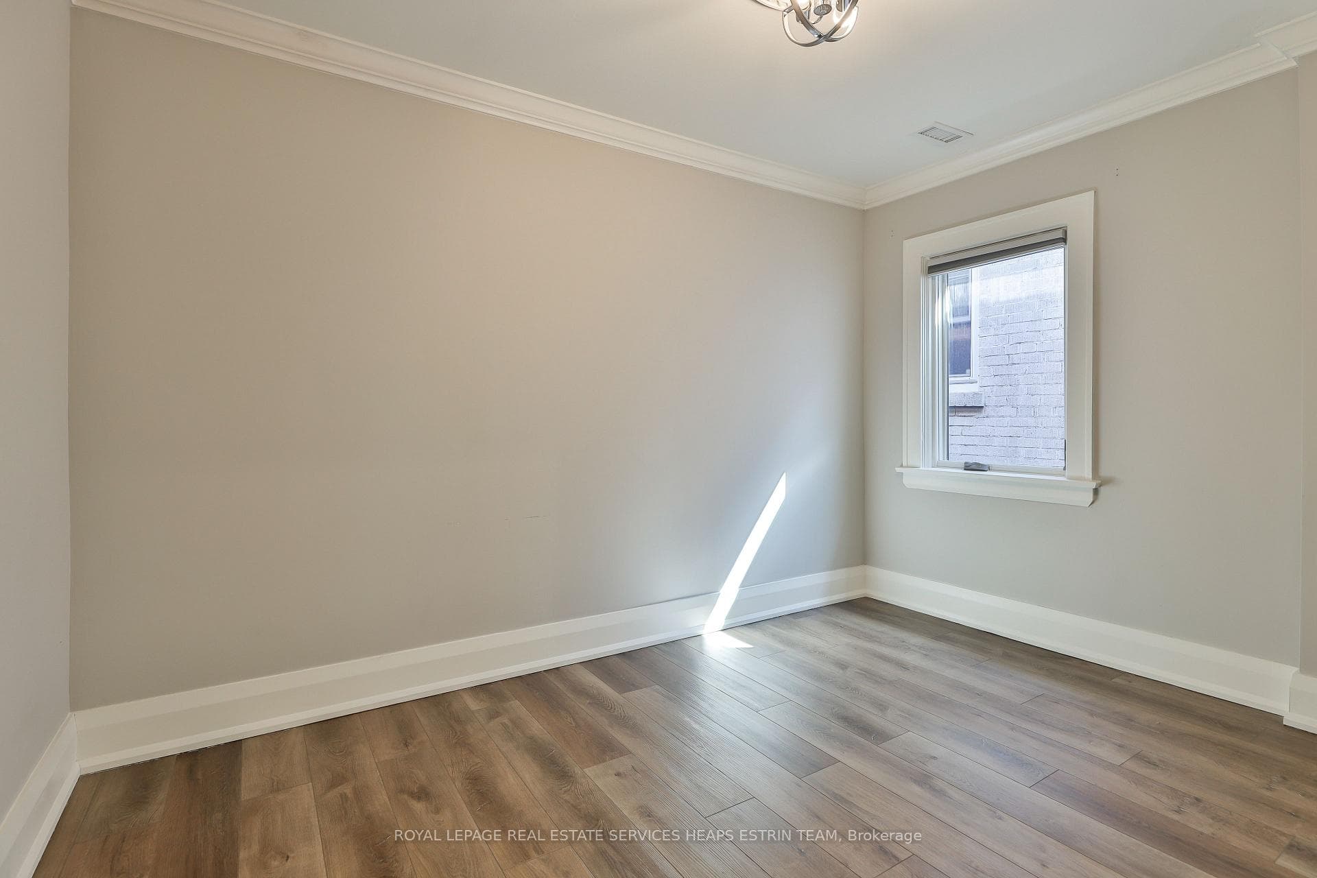 133 Rose Park Drive Unit Upper photo 16