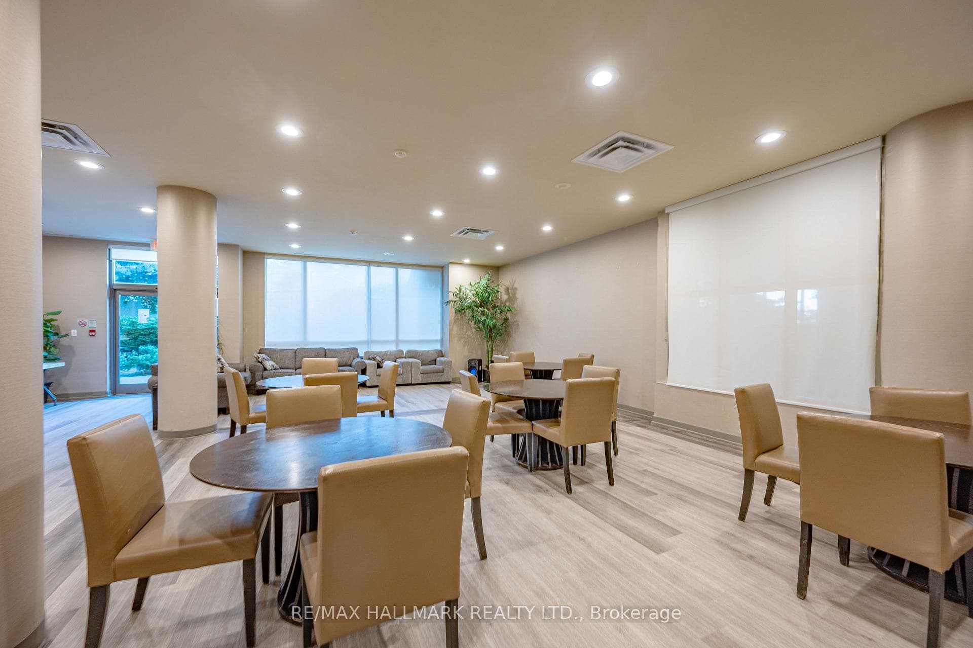 PARTY ROOM - COMMON AREA