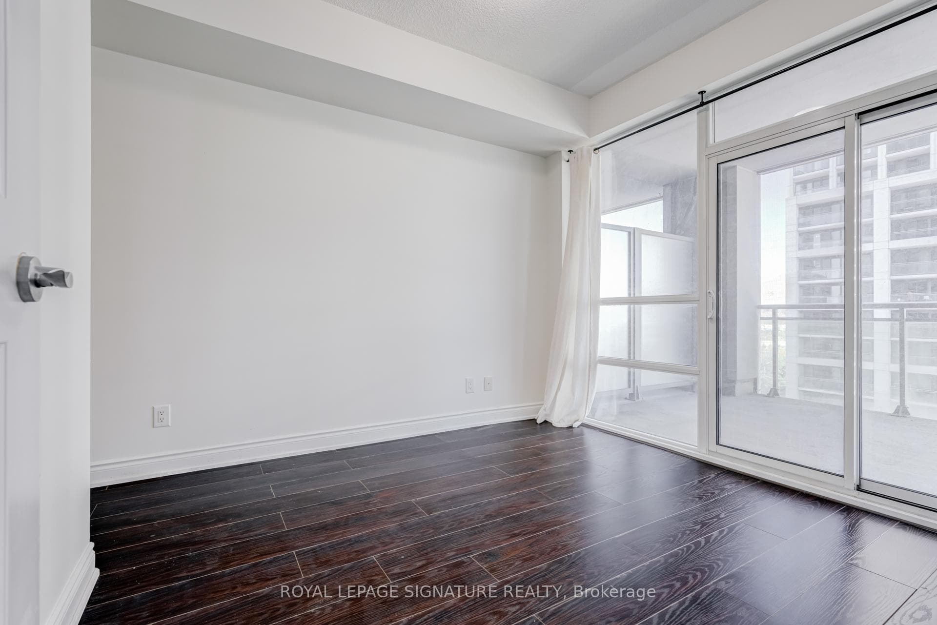 16 Brookers Lane Unit 608 photo 9