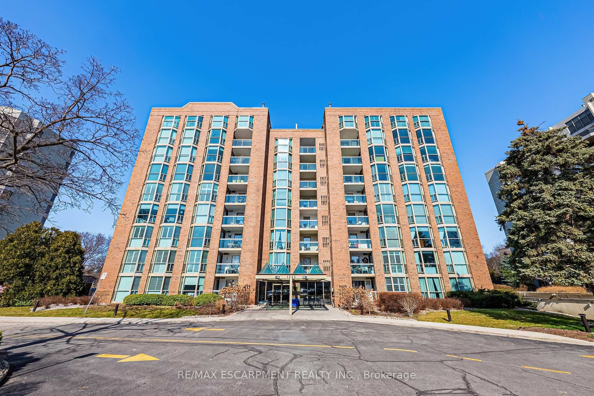 1225 North Shore Boulevard Unit 704 photo 1