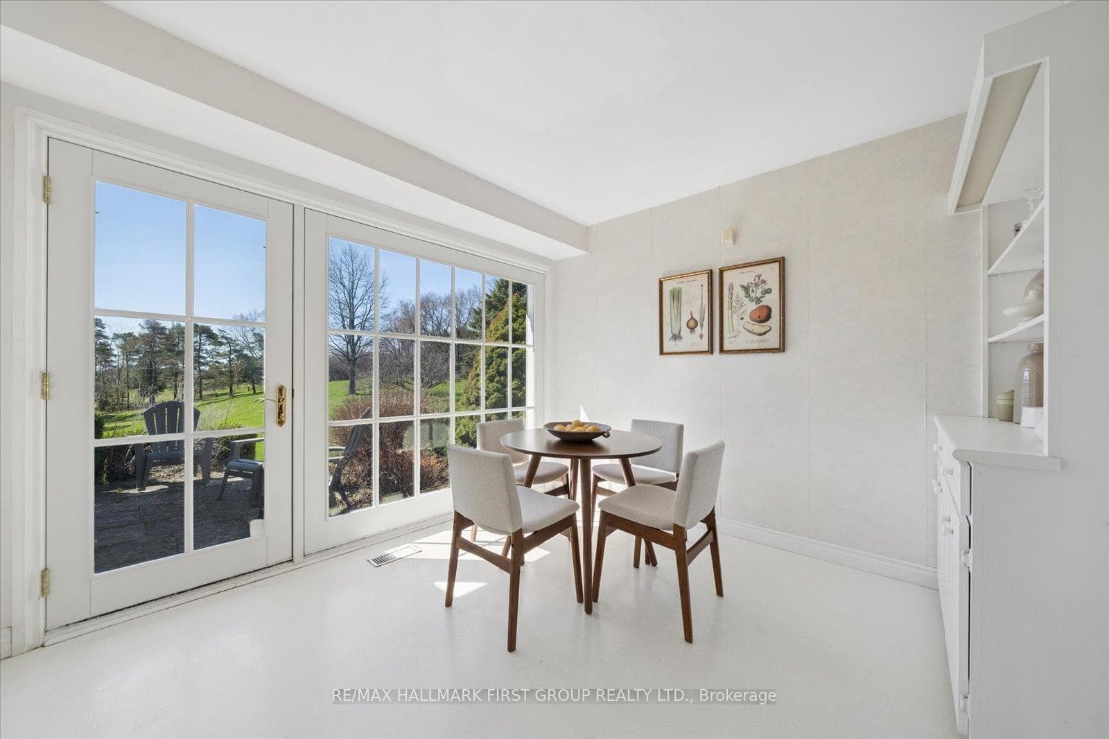 525 Myrtle Road photo 17