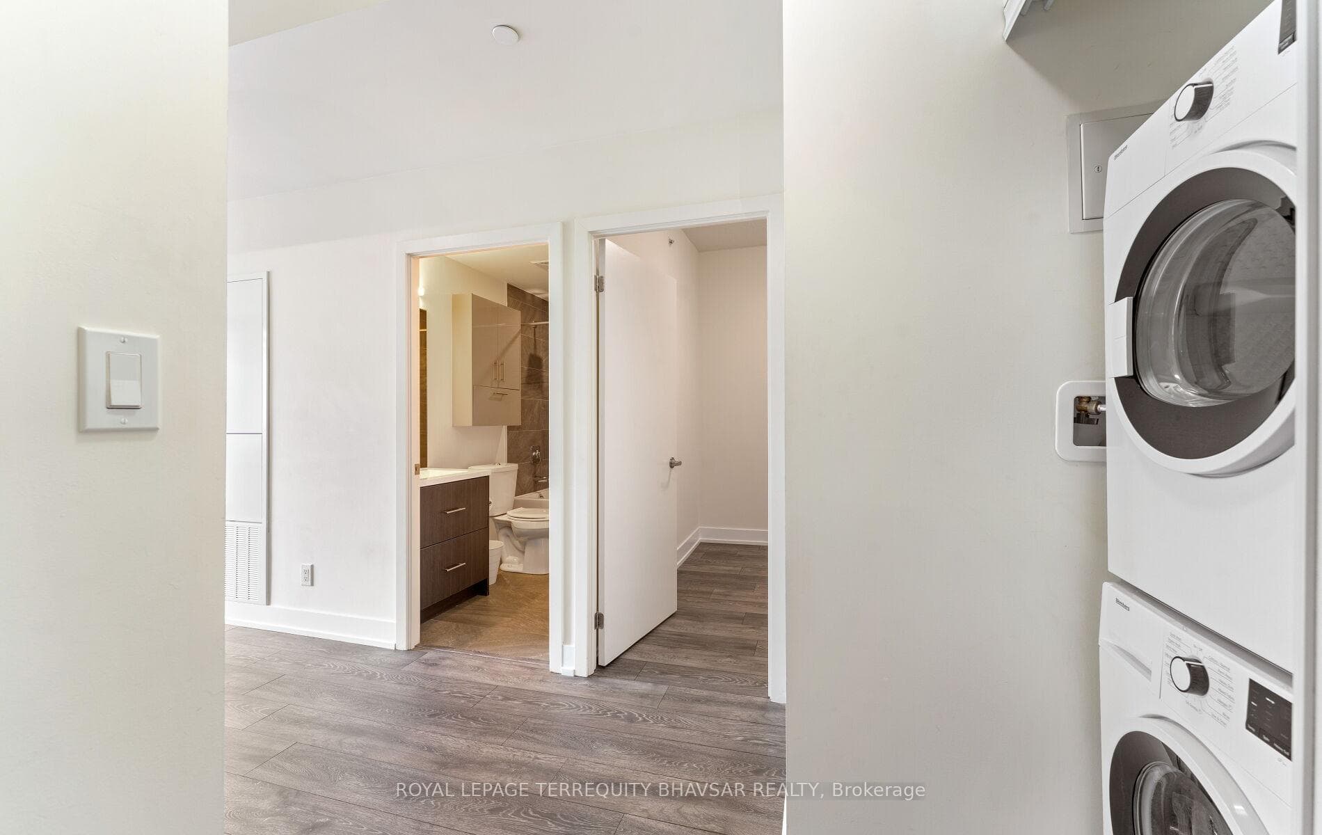 180 Fairview Mall Drive Unit 713 photo 12