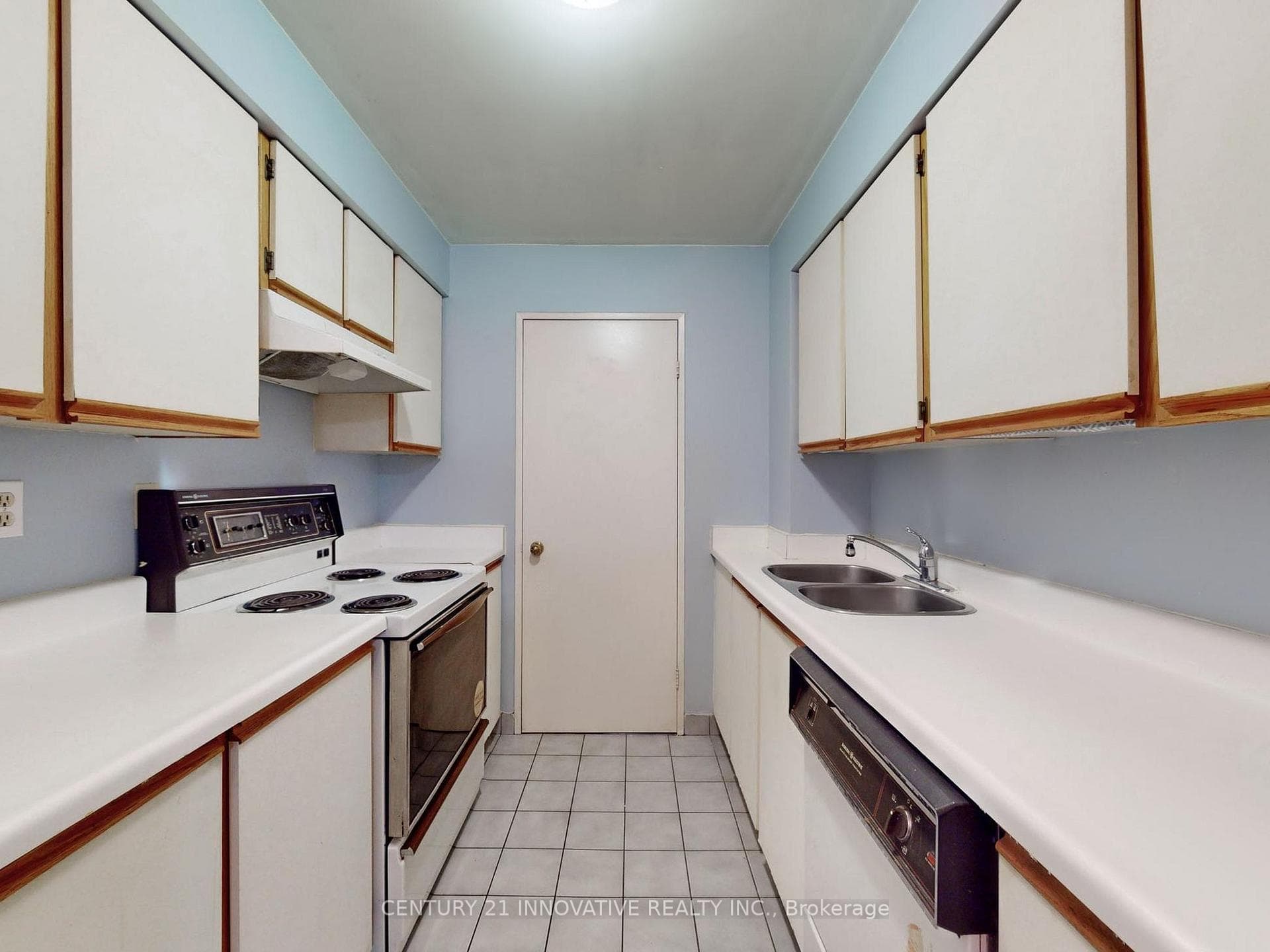 250 Jarvis Street Unit 203 photo 13