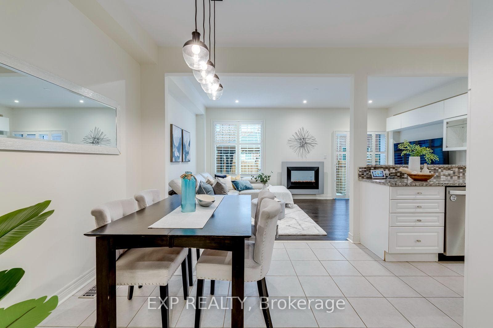 598 Bessborough Drive photo 14