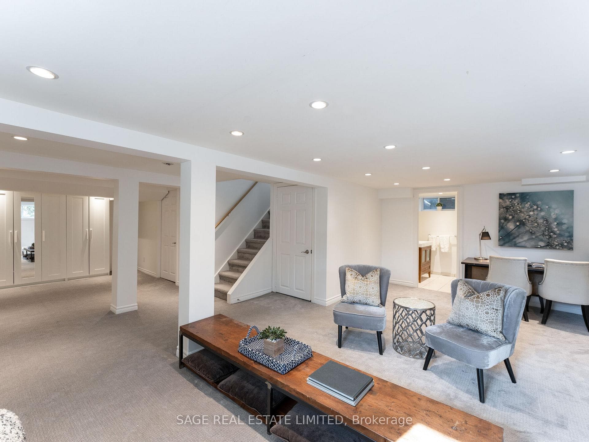 252 Glen Manor Drive photo 37