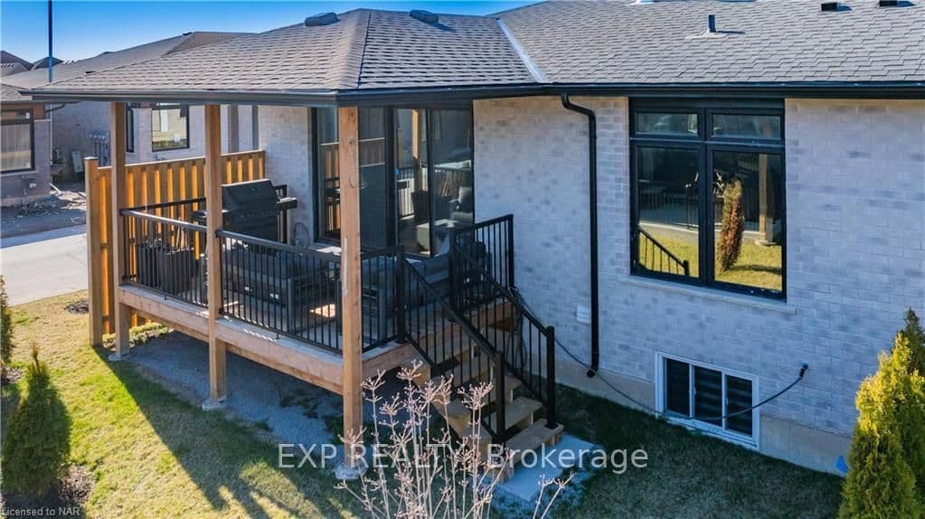 300 RICHMOND Street Unit 17 photo 47