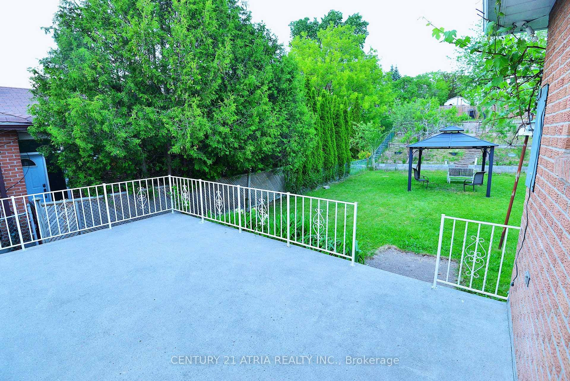 3 Silvertip Crescent photo 31