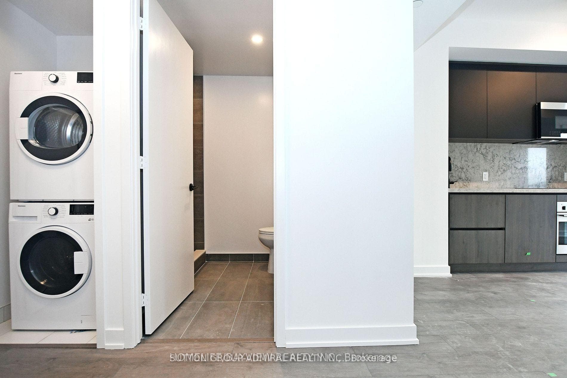 108 Peter Street Unit 2508 photo 23