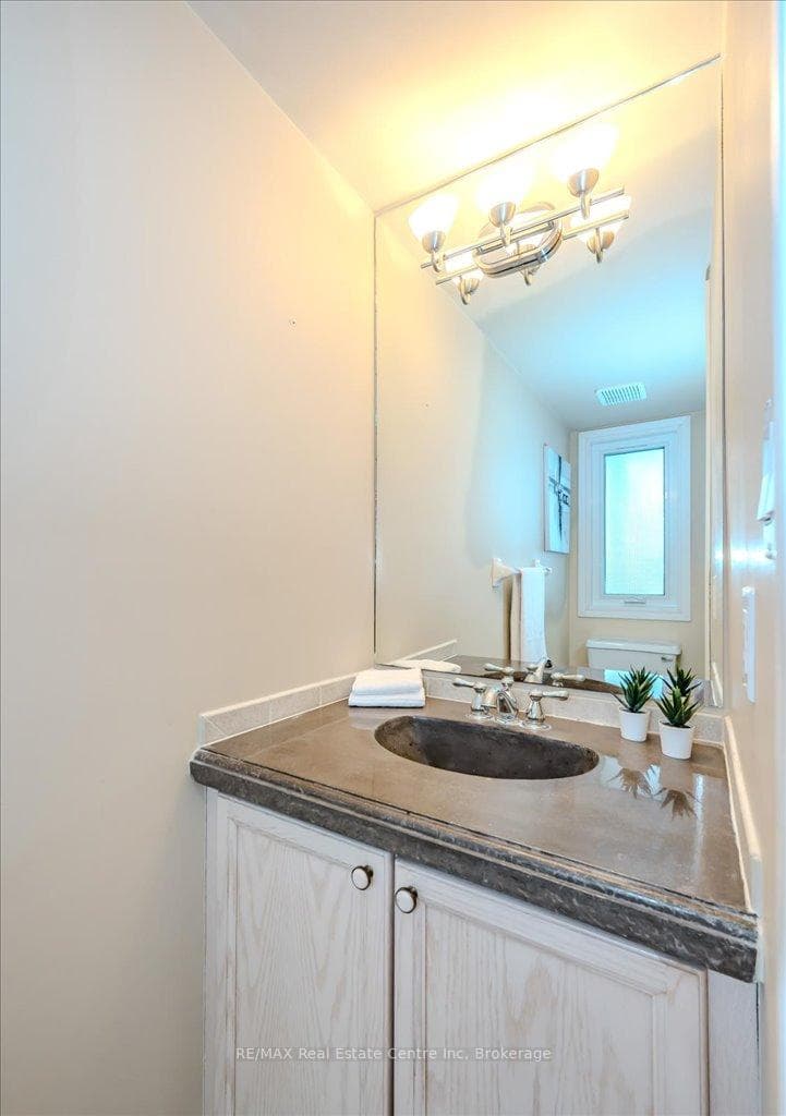 302 College Avenue Unit 4 photo 4