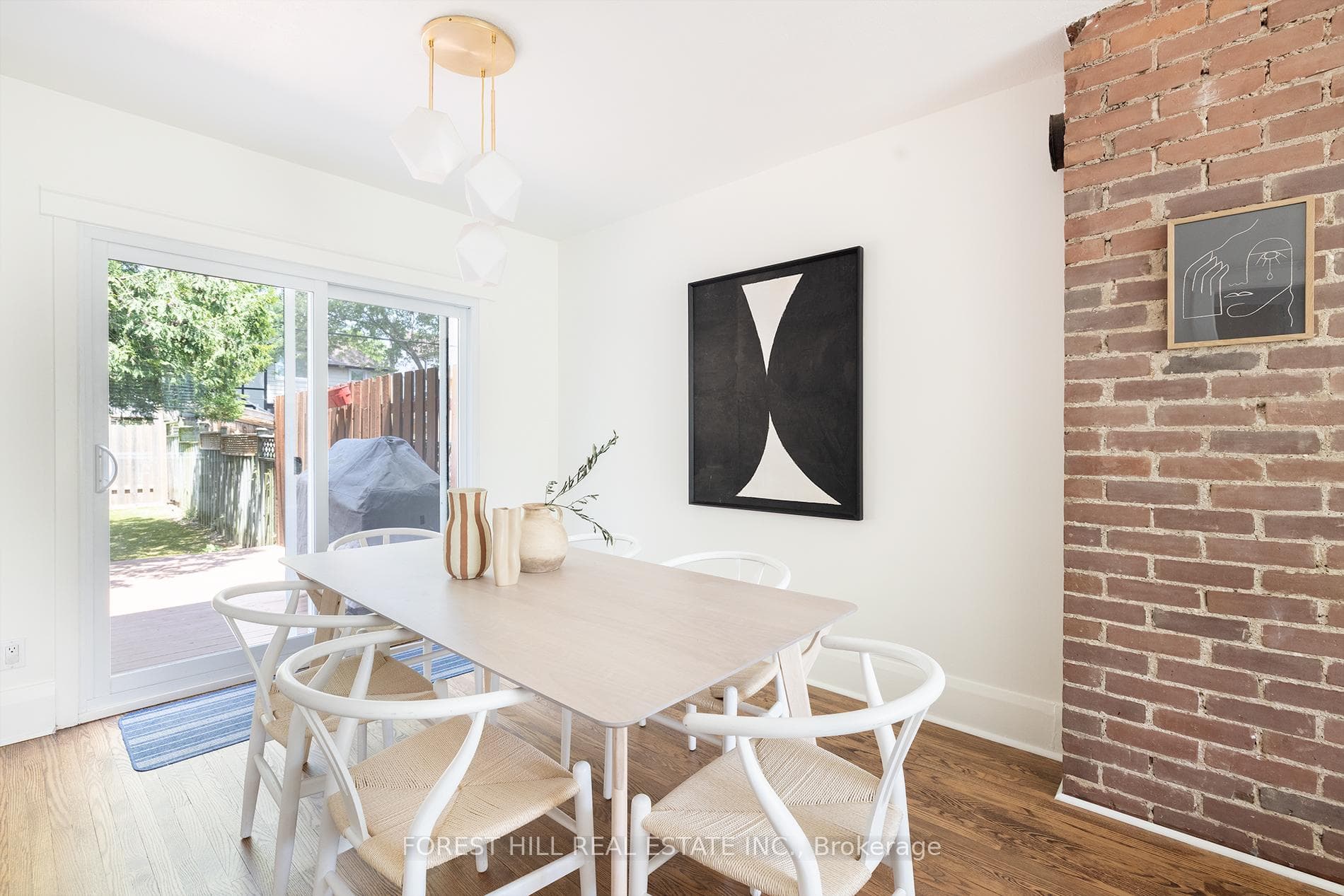 84 Hanson Street photo 10